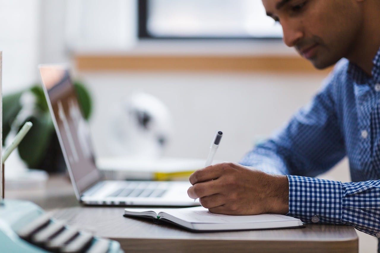 Comment vous vendre et trouver des clients ?