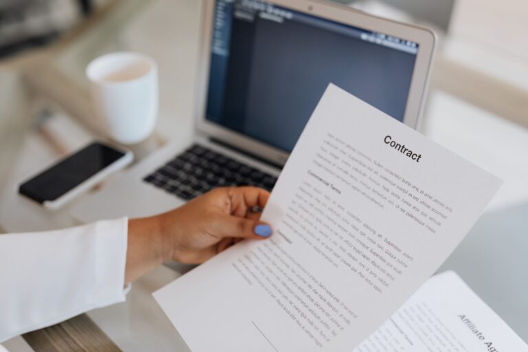 Quelles sont les implications légales du travail en freelance ?
